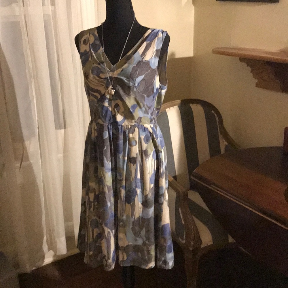 💯% silk banana republic dress floral blue green